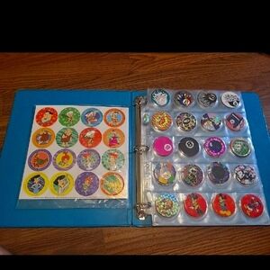 1994 Imperial Slammer Whammers Collector Cap Binder+Sealed Flinstone Caps lot 92